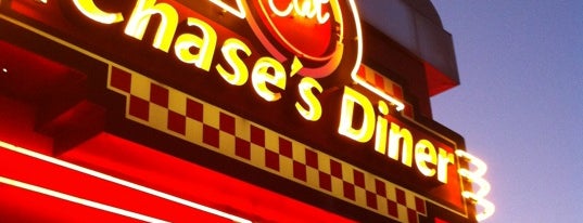 Chase's Diner is one of Lieux qui ont plu à Eric.