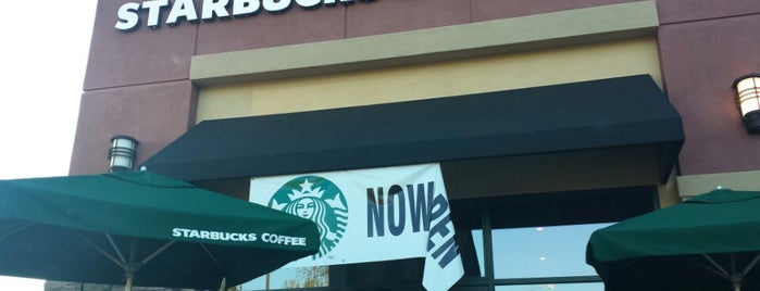 Starbucks is one of Orte, die Tina gefallen.