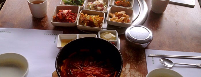 Korea House is one of Jom breakfast, brunch, lunch, tea and dinner :).