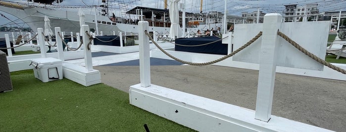 Tall Ship Boston is one of David'in Beğendiği Mekanlar.