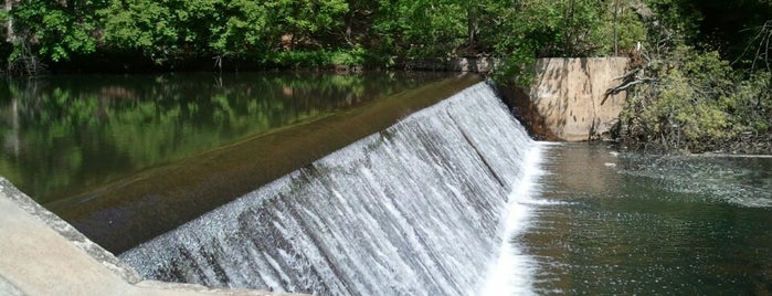 Dickeyville Waterfall is one of Daytime Outdoor Hangout.