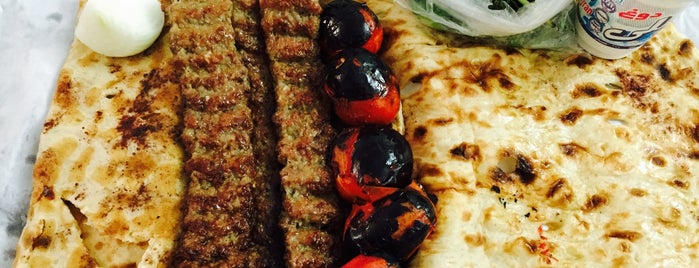 كباب سراى هنگام | Hengam Kebab House is one of Mohsen : понравившиеся места.