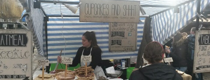 Cupcakes & Shhht is one of London's Cupcakeries.