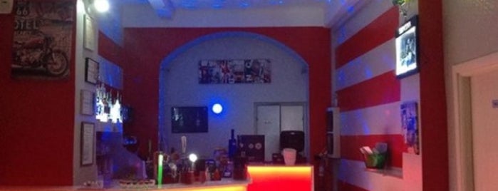 Red Devil Pub is one of Posti buoni.