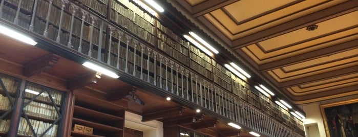 Biblioteca de Filologia UB is one of Bibliotecas con WIFI en Barcelona.