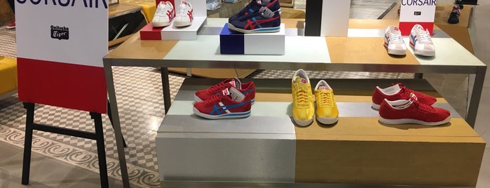 Onitsuka Tiger is one of I like this brand.