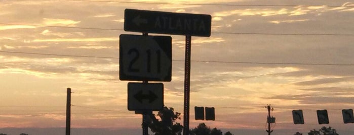 Highway 211 is one of Locais curtidos por Chester.