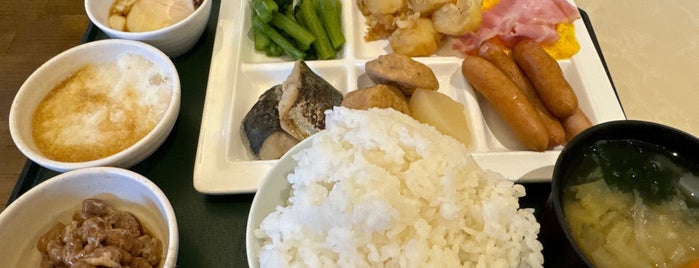 カフェレストラン アイリス is one of パンケーキ部活動.