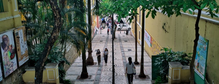 Calcada Da Igreja De S. Lazaro is one of Macau.