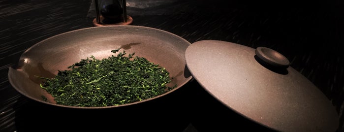 Sakurai Japanese Tea Experience is one of Locais curtidos por Andrew.