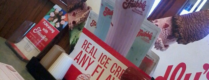 Friendly's is one of Lugares favoritos de Shannon.