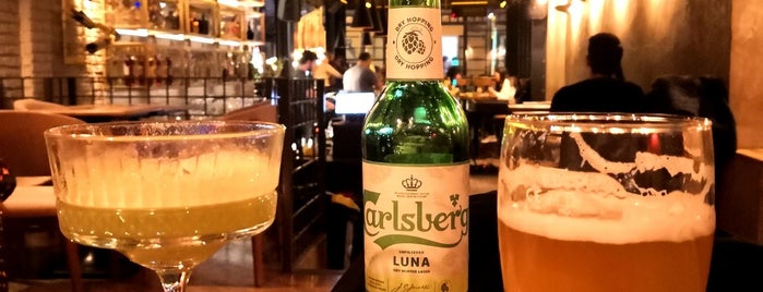 Amelie’s Garden Street Bar is one of Öncelikli Gidilecekler - 2.