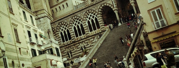 Amalfi is one of Nápoles y Costa Amalfitana.