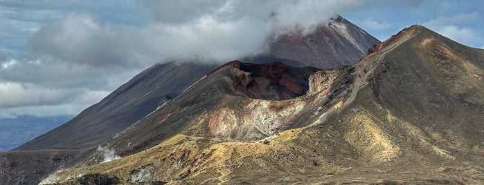 Tongariro Alpine Crossing is one of Things to do in New Zealand.