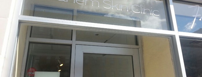Harlem Skin Clinic is one of Ny'ın Kaydettiği Mekanlar.