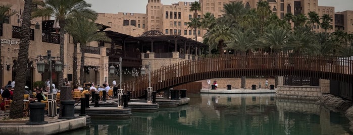 Madinat Amphitheatre is one of UAE: Night Life.