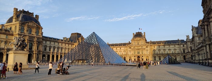 Vestige de la Forteresse du Louvre is one of Paris.