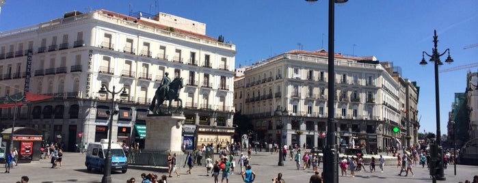 Puerta del Sol is one of Julia : понравившиеся места.
