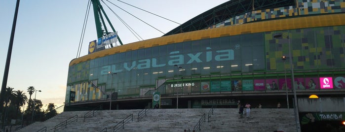 Centro Comercial Alvaláxia is one of Centros Comerciais.