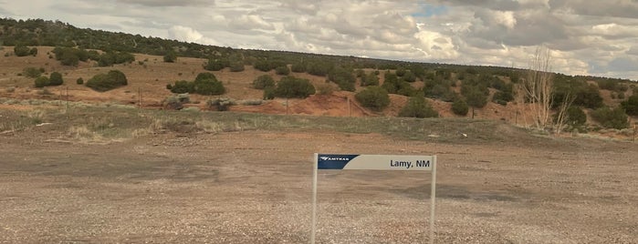 Amtrak - Lamy Station is one of Lieux qui ont plu à John.