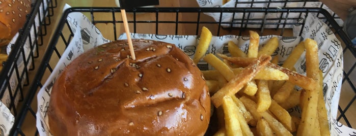 Packet Burger is one of Orte, die Erkan gefallen.