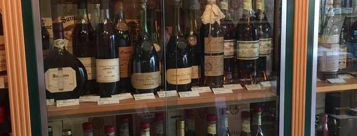Wines & Whiskies is one of Delft.