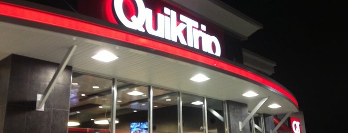QuikTrip is one of สถานที่ที่ Barry ถูกใจ.