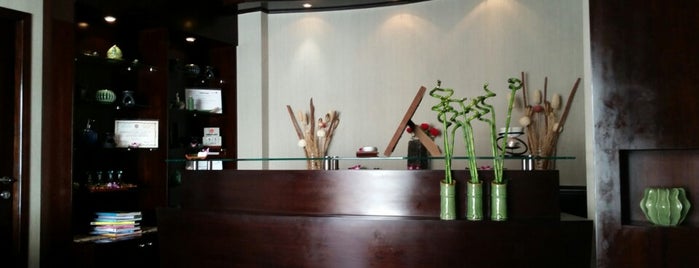 Maven Spa is one of สถานที่ที่ Sam ถูกใจ.