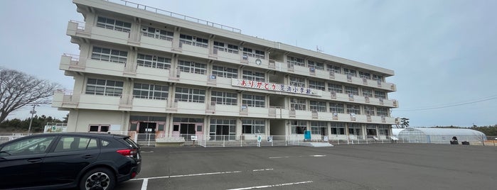震災遺構 仙台市立荒浜小学校 is one of 宮城のToDo.