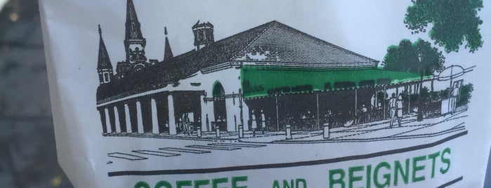 Café du Monde is one of Ricky’s Liked Places.