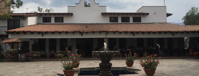 Hacienda La Moreda is one of Locais curtidos por Pablo.