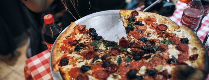 Grimaldi's Pizzeria is one of Uber Top Destinations: Brunch.