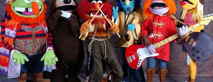 B & Muppet is one of Lieux qui ont plu à Cagdas.