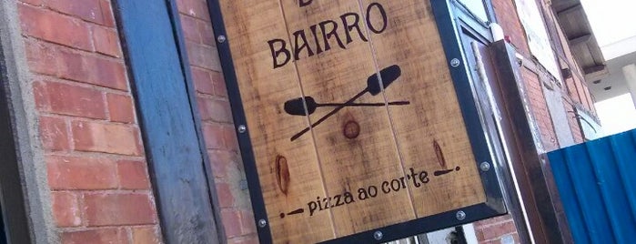 Pizzaria do Bairro is one of Pizza hummm.