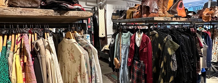 We Are Vintage Kilo Shop is one of Amsterdam 2019.