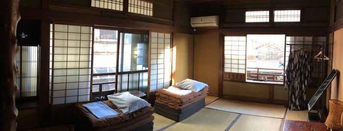 Gojo Guesthouse Annex is one of Places Matt Goes To In Japan!.