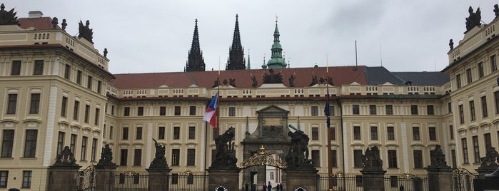 Castello di Praga is one of Posti che sono piaciuti a Serpil.