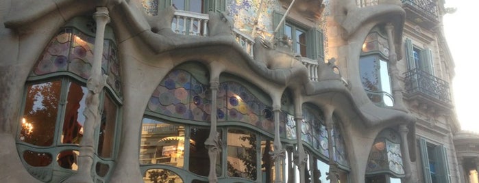 Casa Batlló is one of Atrativos Barcelona.
