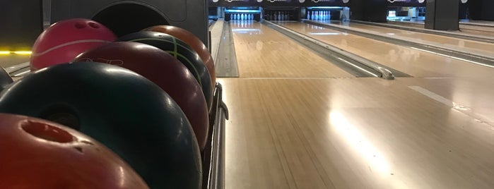 Bowling is one of K G : понравившиеся места.