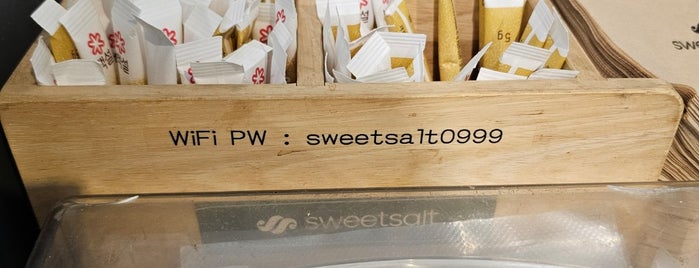 Sweet Salt is one of Bakeries in Seoul.