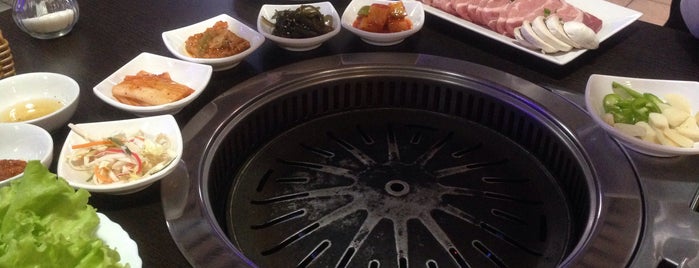 Korean BBQ гриль is one of Кафе Питера.