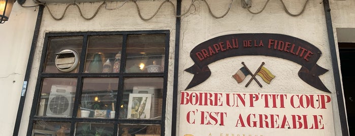 Le Drapeau de la Fidelité is one of Bars Paris.