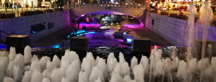 Cheonggye Plaza Waterfall is one of Seoul visited.