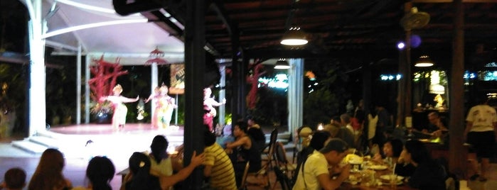 Hacienda Bar & Grill Petitenget is one of Bali.