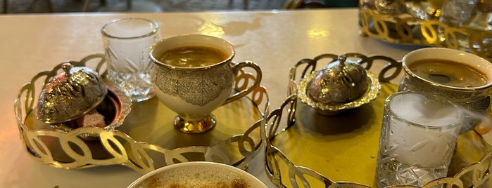 Kozahan Abone Cafe Bahçe is one of Güzel sözler....
