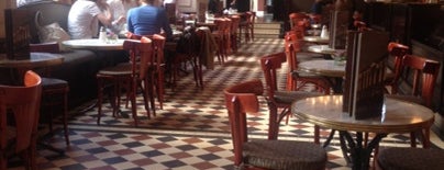 Cafe Bristol is one of Lugares guardados de Anna.