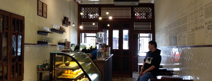 Pavilion Coffee 三禾軒 is one of Café and Ho Chiak in Penang..