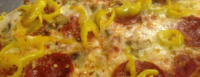 Romas Pizza is one of Lieux qui ont plu à Jeffrey.
