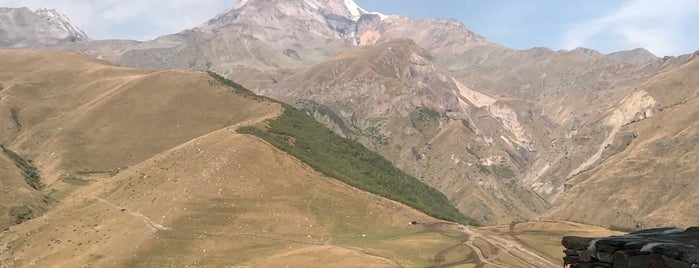 Mount Kazbek is one of 🇬🇪.