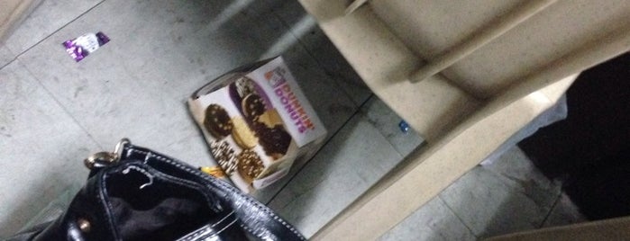 Dunkin' is one of Jonjon 님이 좋아한 장소.